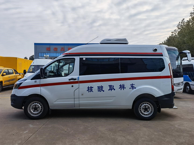 福特V362核酸取樣檢測(cè)車